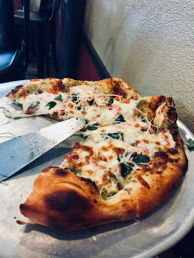 Leavenwortd Pizza Co